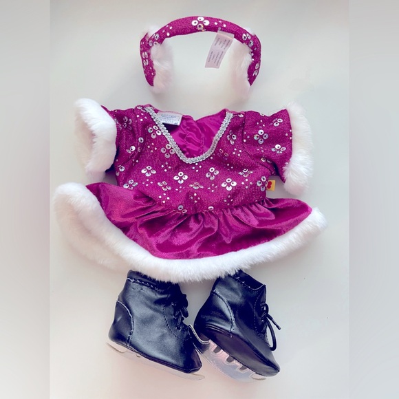 Build-A-Bear Outfit, Ear Warmers and Ice Skates - Picture 1 of 7